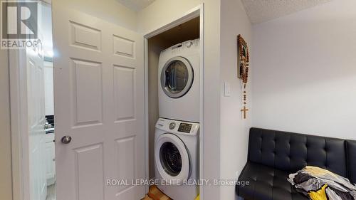202 - 700 Constellation Drive, Mississauga, ON - Indoor Photo Showing Laundry Room