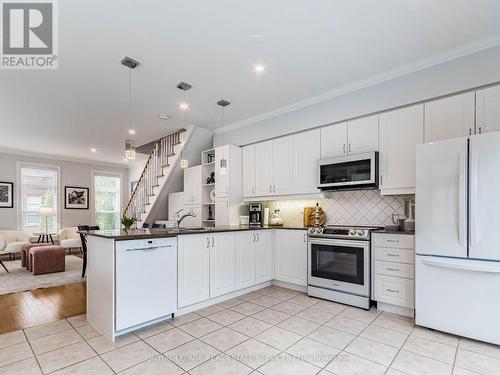 62 Resurrection Road, Toronto, ON - Indoor Photo Showing Kitchen With Upgraded Kitchen