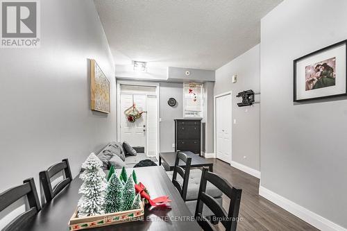 17 - 615 Shoreline Drive, Mississauga, ON - Indoor Photo Showing Dining Room