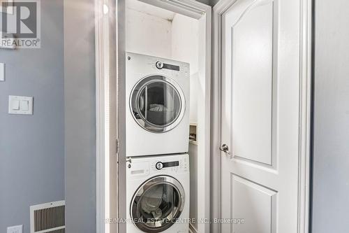 17 - 615 Shoreline Drive, Mississauga, ON - Indoor Photo Showing Laundry Room