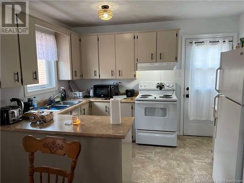 10535 Principale Street, Saint-Louis-De-Kent, NB - Indoor Photo Showing Kitchen With Double Sink