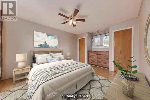185 Lakeshore Road W, Oro-Medonte, ON - Indoor Photo Showing Bedroom