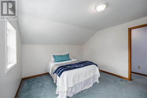 585 Maiden Lane, Peterborough, ON - Indoor Photo Showing Bedroom