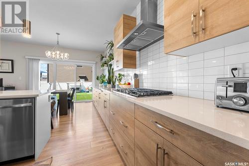 3751 Gee Crescent, Regina, SK - Indoor Photo Showing Kitchen With Upgraded Kitchen
