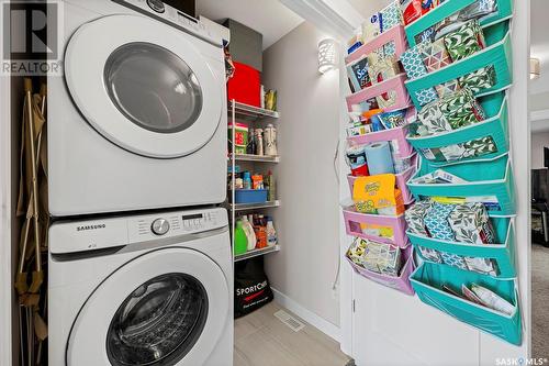 3751 Gee Crescent, Regina, SK - Indoor Photo Showing Laundry Room