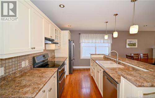 51 Red Maple Court, Fredericton, NB - Indoor Photo Showing Kitchen With Double Sink With Upgraded Kitchen