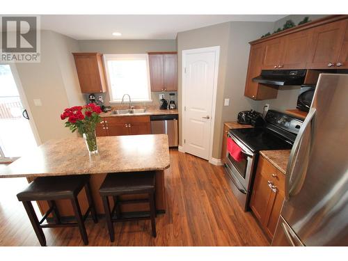 495 Rav Court, Prince George, BC - Indoor Photo Showing Kitchen With Double Sink