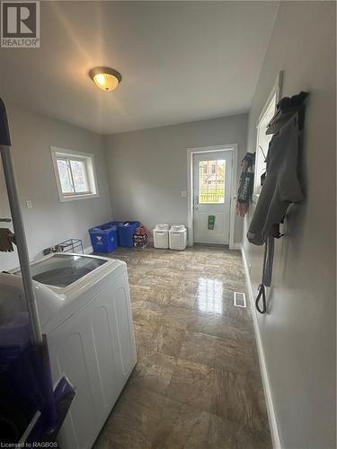 474 13Th Street A W, Owen Sound, ON - Indoor Photo Showing Laundry Room