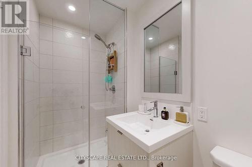 914 - 38 Cameron Street, Toronto, ON - Indoor Photo Showing Bathroom
