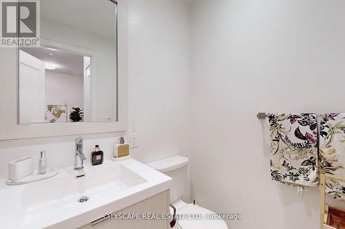 914 - 38 Cameron Street, Toronto, ON - Indoor Photo Showing Bathroom