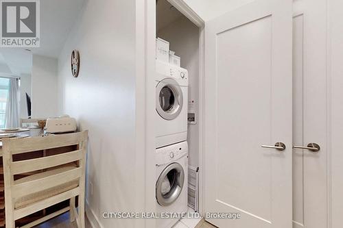 914 - 38 Cameron Street, Toronto, ON - Indoor Photo Showing Laundry Room