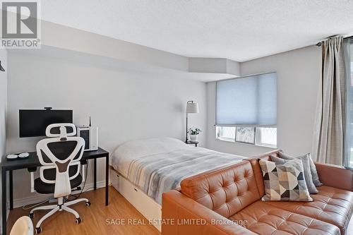 1001 - 43 Eglinton Avenue, Toronto, ON - Indoor Photo Showing Bedroom