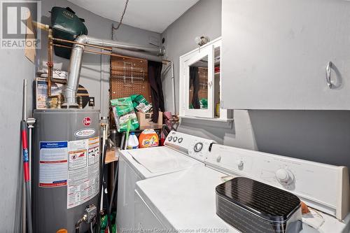 1819 Francois, Windsor, ON - Indoor Photo Showing Laundry Room