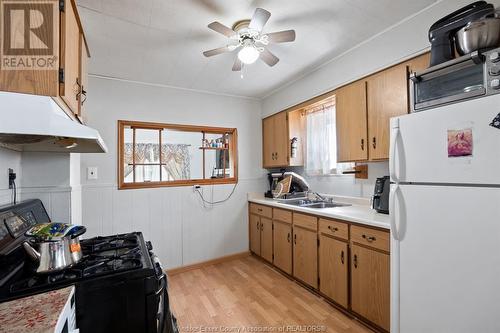 1819 Francois, Windsor, ON - Indoor Photo Showing Kitchen With Double Sink