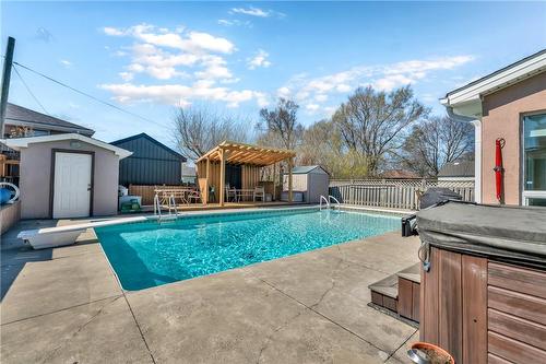 128 Hardale Crescent, Hamilton, ON - Outdoor With In Ground Pool With Exterior
