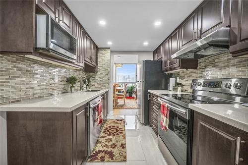 4450 Tucana Court|Unit #1503, Mississauga, ON - Indoor Photo Showing Kitchen With Upgraded Kitchen