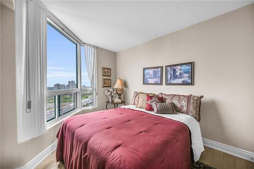 4450 Tucana Court|Unit #1503, Mississauga, ON - Indoor Photo Showing Bedroom