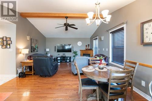 51 Pine Drive, Wallaceburg, ON - Indoor Photo Showing Dining Room