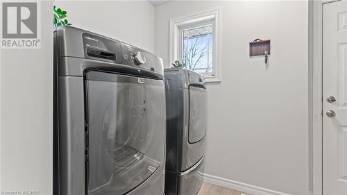 696 22Nd Avenue, Hanover, ON - Indoor Photo Showing Laundry Room