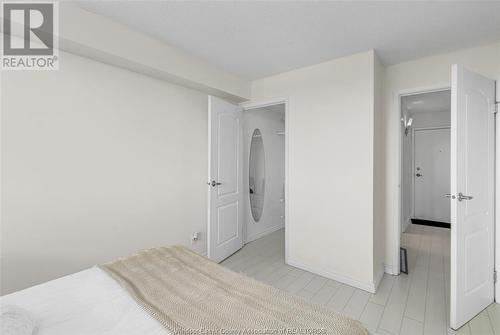 150 Park Unit# 1515, Windsor, ON - Indoor Photo Showing Bedroom