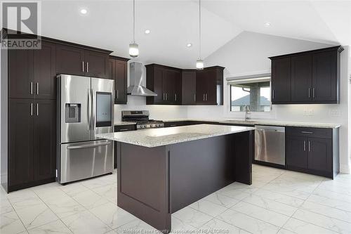 23 Noble, Amherstburg, ON - Indoor Photo Showing Kitchen With Upgraded Kitchen