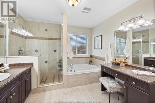 1384 Girard, Lakeshore, ON - Indoor Photo Showing Bathroom