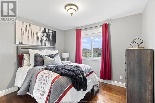 1384 Girard, Lakeshore, ON - Indoor Photo Showing Bedroom