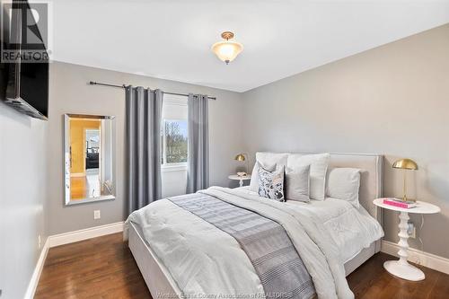 1384 Girard, Lakeshore, ON - Indoor Photo Showing Bedroom