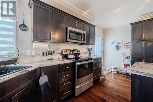 9 Yellow Wood Drive, Paradise, NL - Indoor Photo Showing Kitchen