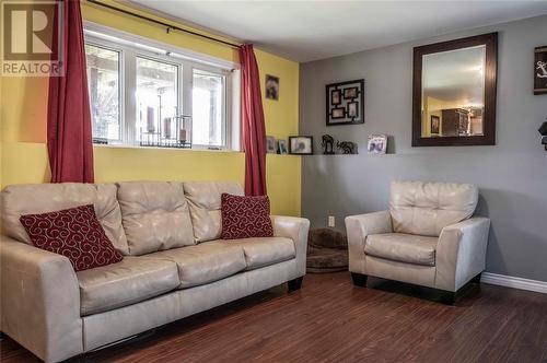 29 Scotts Road N, Conception Bay South, NL - Indoor Photo Showing Living Room