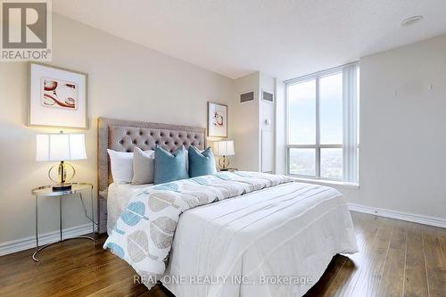 1704 - 4879 Kimbermount Avenue, Mississauga, ON - Indoor Photo Showing Bedroom