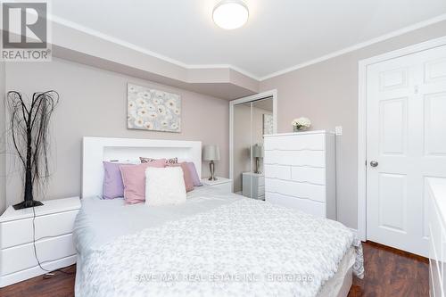 6 Gafney Drive, Mississauga, ON - Indoor Photo Showing Bedroom