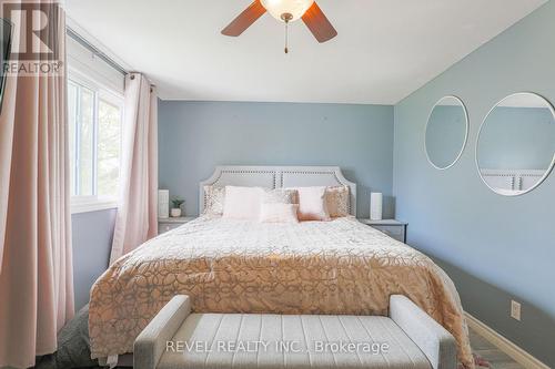 73 King Street, Kawartha Lakes, ON - Indoor Photo Showing Bedroom