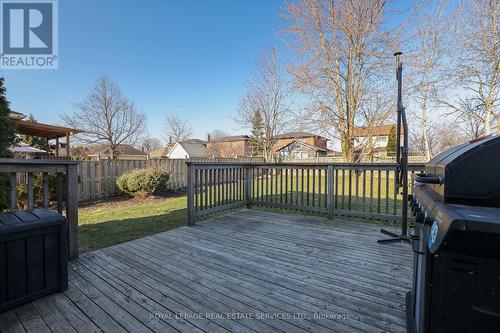 40 Birchview Drive, Hamilton, ON - Outdoor With Deck Patio Veranda