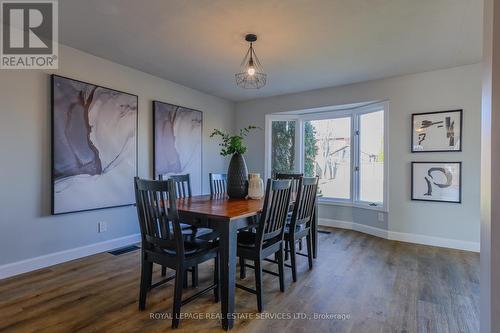 40 Birchview Drive, Hamilton, ON - Indoor Photo Showing Dining Room