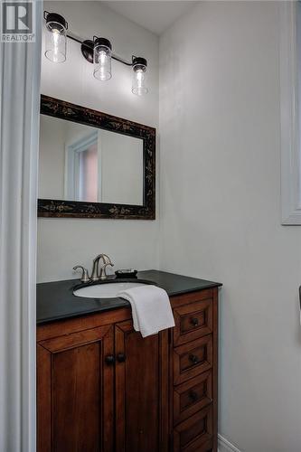 1060 Gravel Drive, Sudbury, ON - Indoor Photo Showing Bathroom