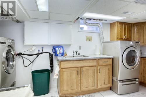 1221 Roselawn Drive, Windsor, ON - Indoor Photo Showing Laundry Room