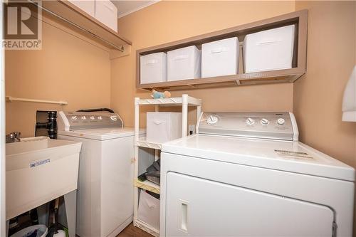 33624 Highway 17 Highway, Deep River, ON - Indoor Photo Showing Laundry Room