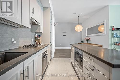 925 - 29 Queens Quay E, Toronto, ON - Indoor Photo Showing Kitchen With Upgraded Kitchen