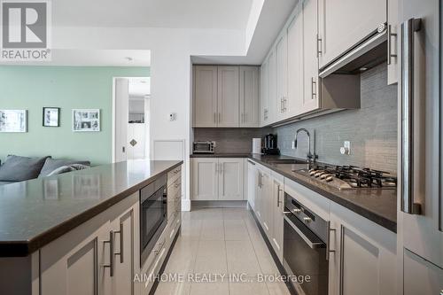 925 - 29 Queens Quay E, Toronto, ON - Indoor Photo Showing Kitchen With Upgraded Kitchen