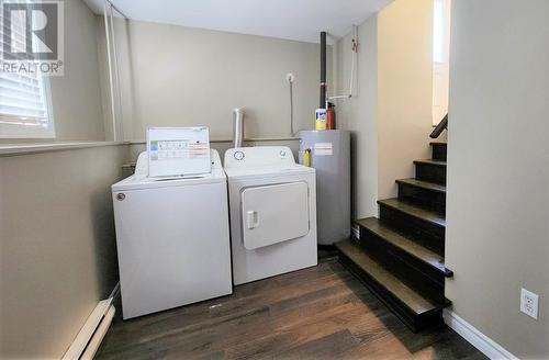10 Fourth Avenue, Pasadena, NL - Indoor Photo Showing Laundry Room