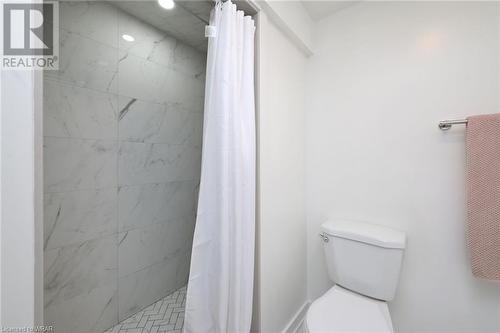 105 Mill Street, Shelburne, ON - Indoor Photo Showing Bathroom