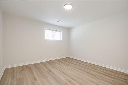 7669 Alpine Drive|Unit #Lower, Niagara Falls, ON - Indoor Photo Showing Other Room