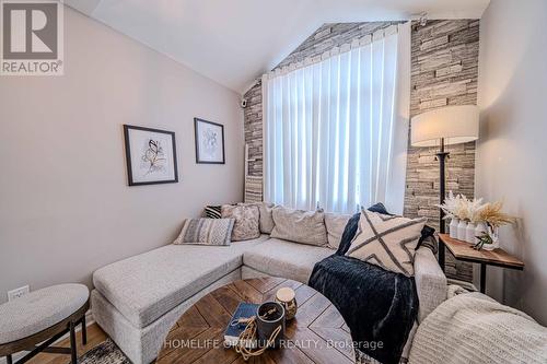 134 Win Timbers Crescent, Whitchurch-Stouffville, ON - Indoor