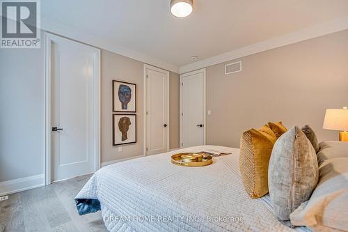 1420 Ford Strathy Crescent, Oakville, ON - Indoor Photo Showing Bedroom