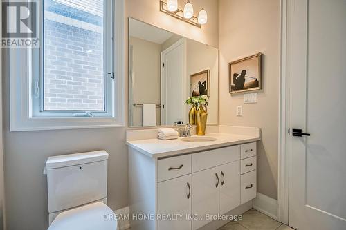1420 Ford Strathy Crescent, Oakville, ON - Indoor Photo Showing Bathroom
