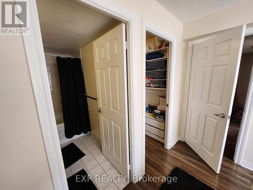 2530 - 3888 Duke Of York Boulevard S, Mississauga, ON - Indoor Photo Showing Other Room