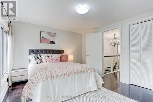 237 Ontario Street, Toronto, ON - Indoor Photo Showing Bedroom