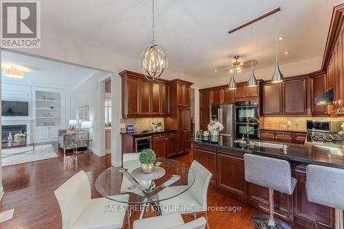 24 Sachet Drive, Richmond Hill, ON - Indoor Photo Showing Dining Room