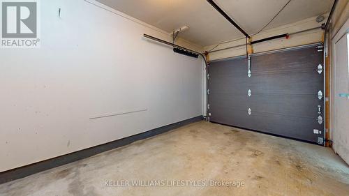 25 Cottonwood Crescent, London, ON - Indoor Photo Showing Garage
